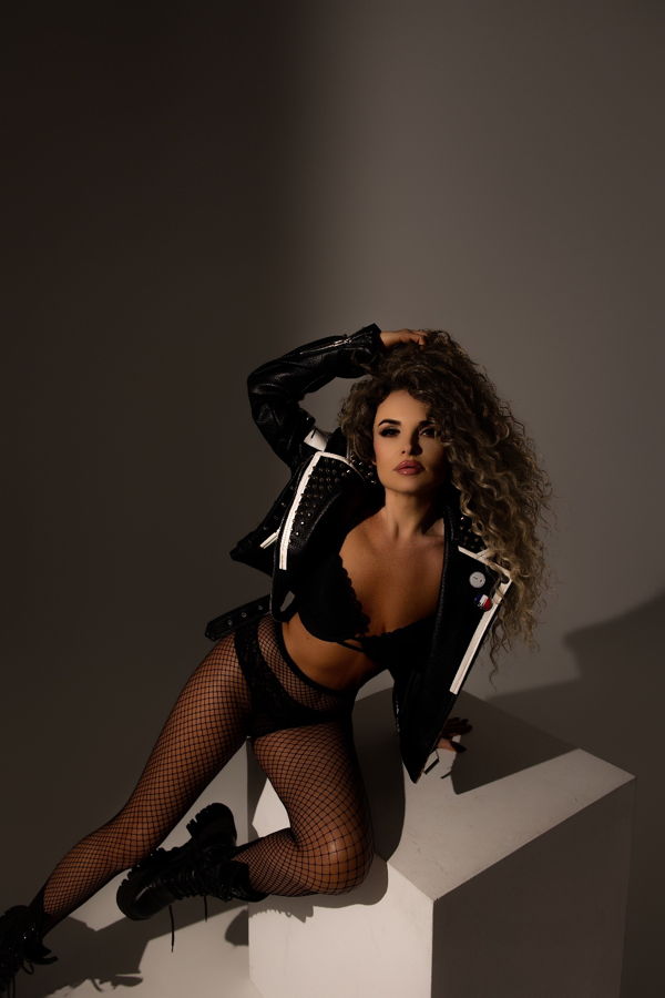 nicol_erotik massage bonn
