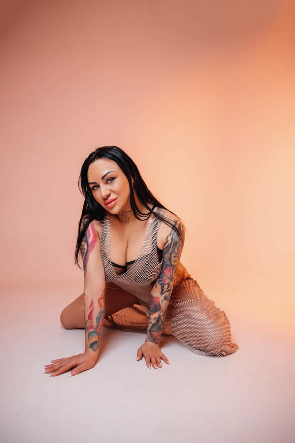 sara erotik massage